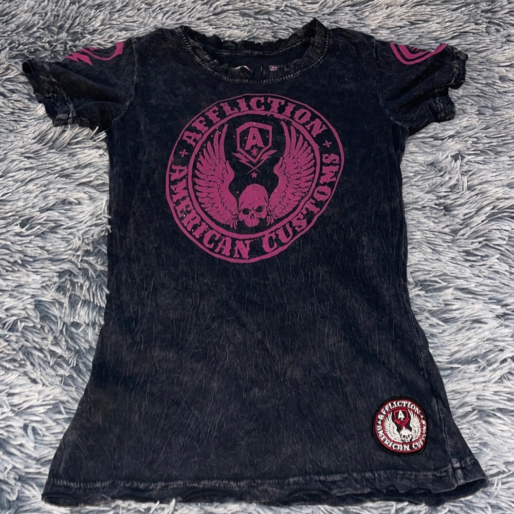 Affliction Women’s  Tee with Pink Skull Graphic
